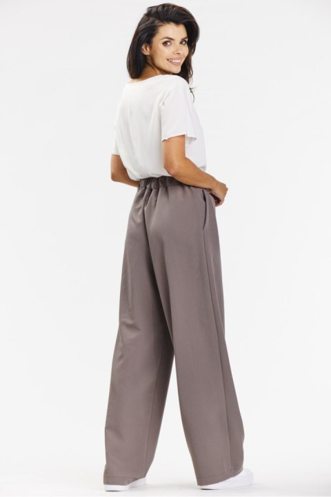 Spodnie Damskie Model A674 Taupe - awama Spodnie Damskie Model A674 Taupe - awama