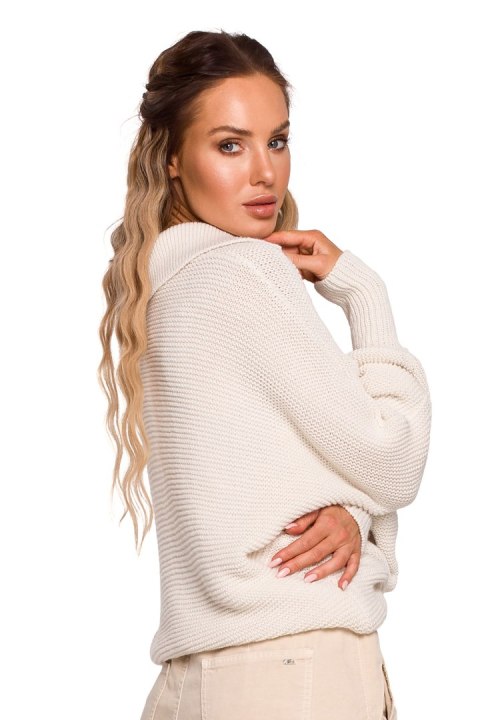 Sweter Damski Model MOE687 Kość słoniowa - Moe Sweter Damski Model MOE687 Kość słoniowa - Moe