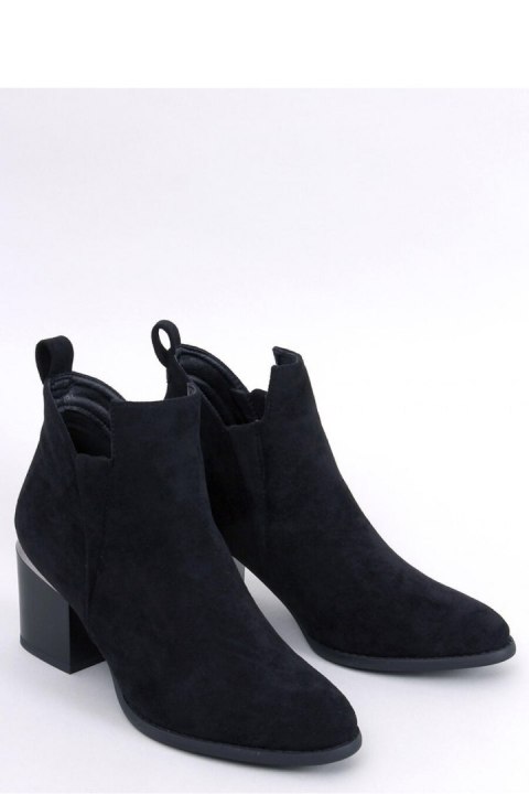 Botki na obcasie zamszowe HALLIE BLACK - Inello Hurtownia odzieży on-line, moda damska, bielizna i obuwie dla kobiet - Matterhor Botki na obcasie zamszowe HALLIE BLACK - Inello Hurtownia odzieży on-line, moda damska, bielizna i obuwie dla kobiet - Matterhor