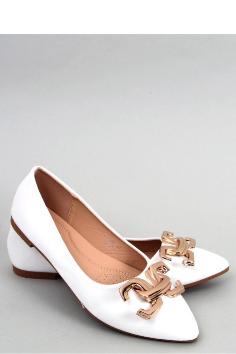 Baleriny eleganckie z klamerką SIMONA WHITE - Inello Baleriny eleganckie z klamerką SIMONA WHITE - Inello