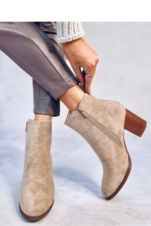 Botki klasyczne na obcasie ROSEY KHAKI - Inello Botki klasyczne na obcasie ROSEY KHAKI - Inello