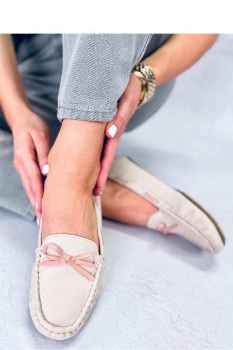 Mokasyny damskie klasyczne KAMILA BEIGE - Inello Mokasyny damskie klasyczne KAMILA BEIGE - Inello