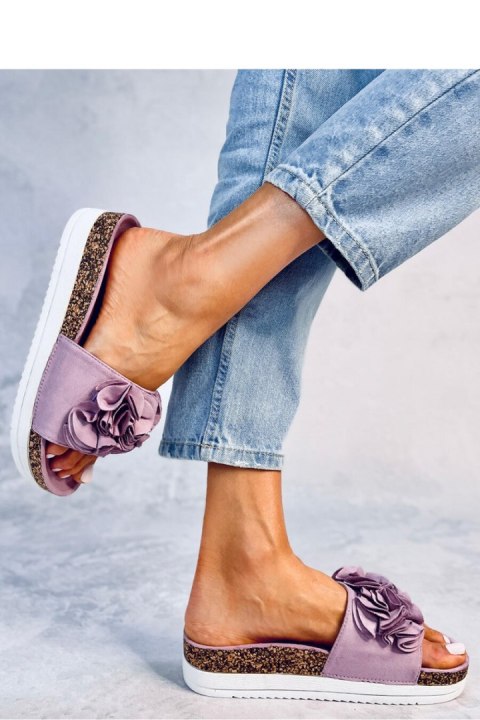 Sandał Klapki z kwiatami RIZZO PURPLE - Inello Sandał Klapki z kwiatami RIZZO PURPLE - Inello
