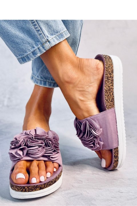 Sandał Klapki z kwiatami RIZZO PURPLE - Inello Sandał Klapki z kwiatami RIZZO PURPLE - Inello