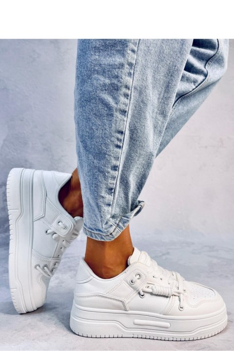 Sneakersy na wysokiej podeszwie CLAVELL WHITE - Inello Sneakersy na wysokiej podeszwie CLAVELL WHITE - Inello