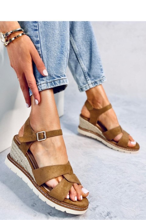 Sandał Espadryle na koturnie SERMON KHAKI - Inello Sandał Espadryle na koturnie SERMON KHAKI - Inello