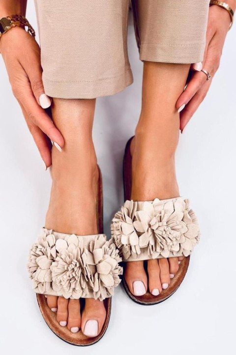 Sandał Klapki korkowe z kwiatami SEBILL BEIGE - Inello Sandał Klapki korkowe z kwiatami SEBILL BEIGE - Inello