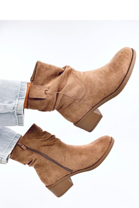 Botki z marszczoną cholewką BRACY CAMEL - Inello Botki z marszczoną cholewką BRACY CAMEL - Inello