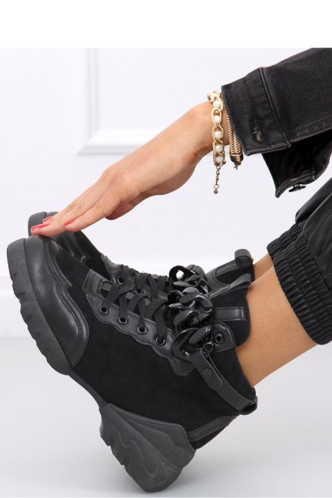 Buty sportowe z odpinanym łańcuchem PERI BLACK - Inello Buty sportowe z odpinanym łańcuchem PERI BLACK - Inello