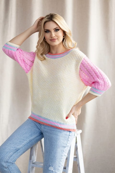 Sweter Damski Model 30093 Light Yellow - PeeKaBoo Sweter Damski Model 30093 Light Yellow - PeeKaBoo