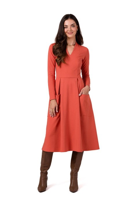 Sukienka Model B266 Cegła - BeWear Sukienka Model B266 Cegła - BeWear