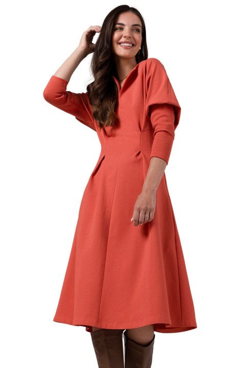 Sukienka Model B273 Cegła - BeWear Sukienka Model B273 Cegła - BeWear