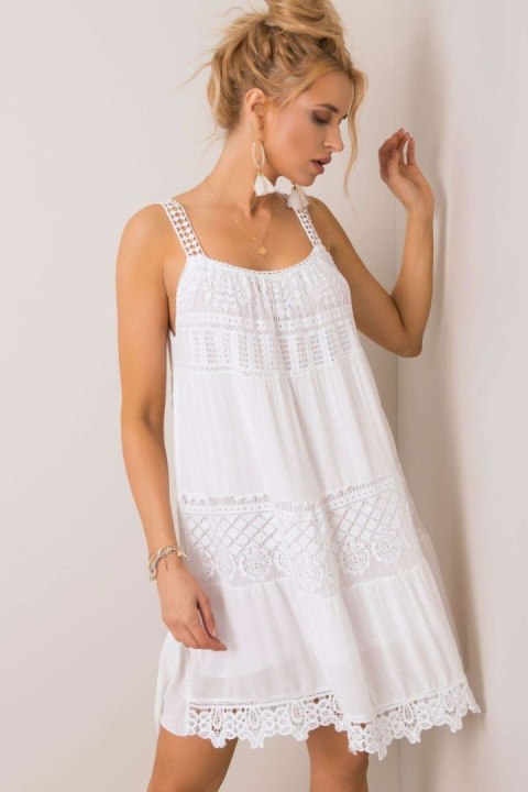 Sukienka Model TW-SK-BI-81593.28 White - Och Bella Sukienka Model TW-SK-BI-81593.28 White - Och Bella