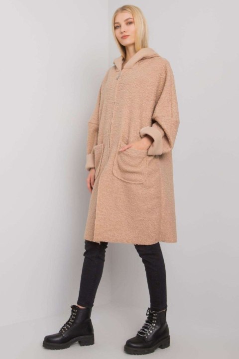 Płaszcz Damski Model TW-PL-BI-21715.63P Beige - Och Bella Płaszcz Damski Model TW-PL-BI-21715.63P Beige - Och Bella