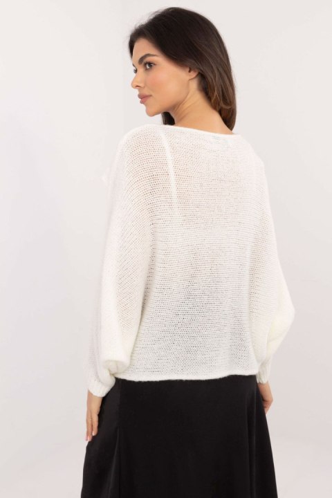 Sweter Damski Model TW-SW-BI-5067.95 Ecru - Och Bella Sweter Damski Model TW-SW-BI-5067.95 Ecru - Och Bella