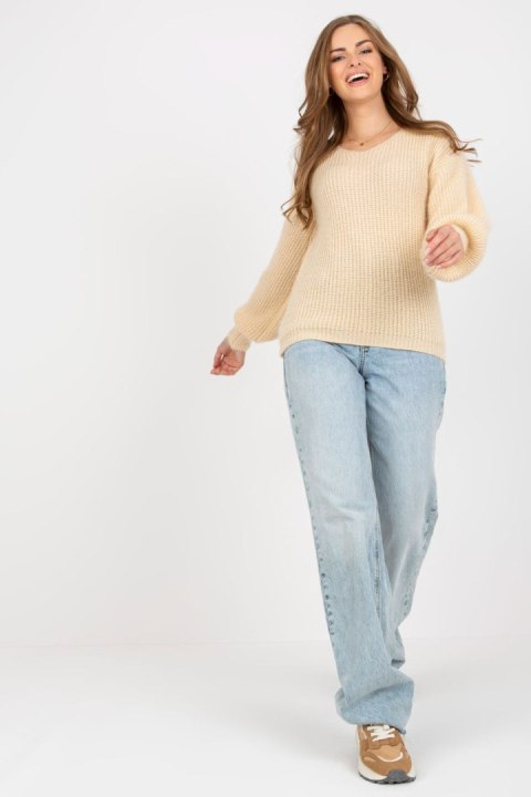 Sweter Damski Model TW-SW-BI-9029.84 Beige - Och Bella Sweter Damski Model TW-SW-BI-9029.84 Beige - Och Bella