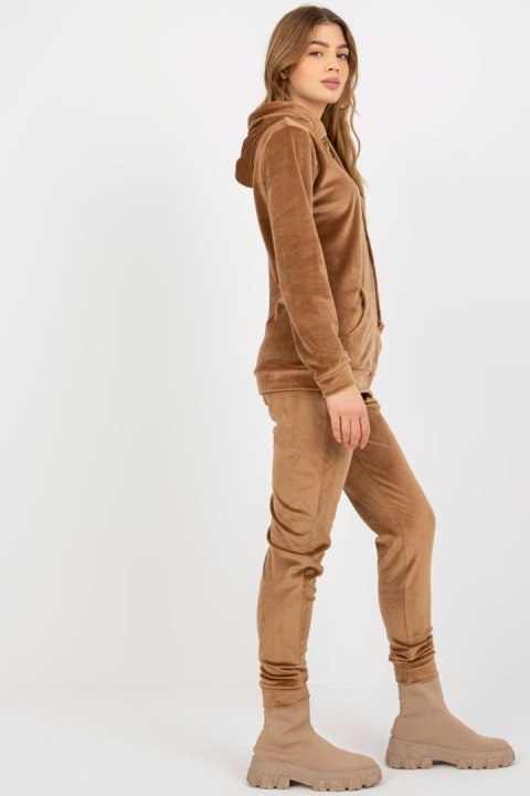 Spodnie Komplet Model RV-KMPL-6087-2.14 Camel - Relevance Spodnie Komplet Model RV-KMPL-6087-2.14 Camel - Relevance