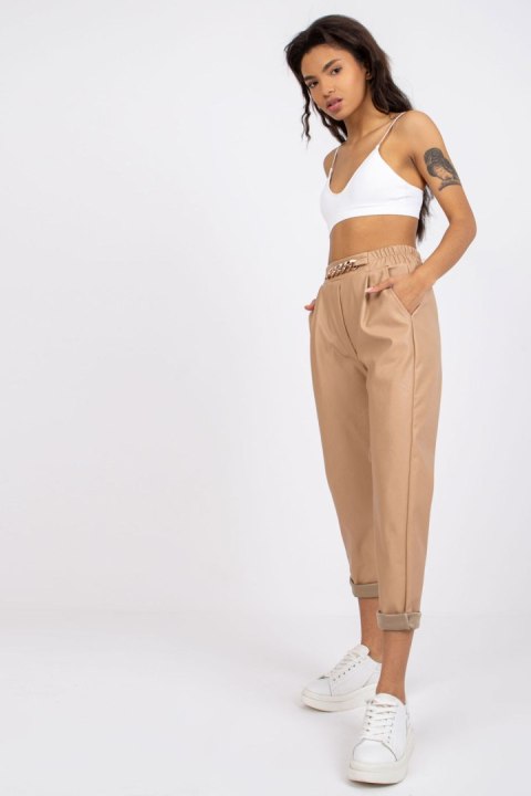 Spodnie Damskie Model DHJ-SP-5058.35P Beige - Italy Moda Spodnie Damskie Model DHJ-SP-5058.35P Beige - Italy Moda