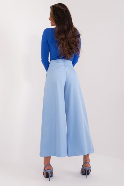 Spodnie Damskie Model DHJ-SP-7723.11 Light Blue - Italy Moda Spodnie Damskie Model DHJ-SP-7723.11 Light Blue - Italy Moda