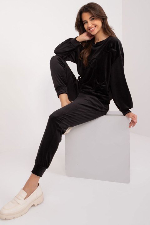 Spodnie Komplet Model DHJ-KMPL-8850.68 Black - Italy Moda Spodnie Komplet Model DHJ-KMPL-8850.68 Black - Italy Moda