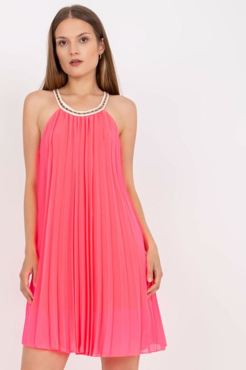 Sukienka Model DHJ-SK-0010.35 Fluo Pink - Italy Moda Sukienka Model DHJ-SK-0010.35 Fluo Pink - Italy Moda