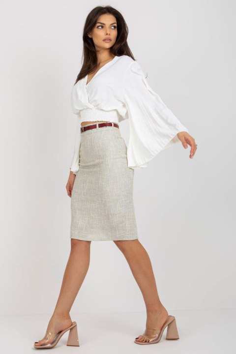 Bluzka Model DHJ-BZ-16503.30X Ecru - Italy Moda Bluzka Model DHJ-BZ-16503.30X Ecru - Italy Moda