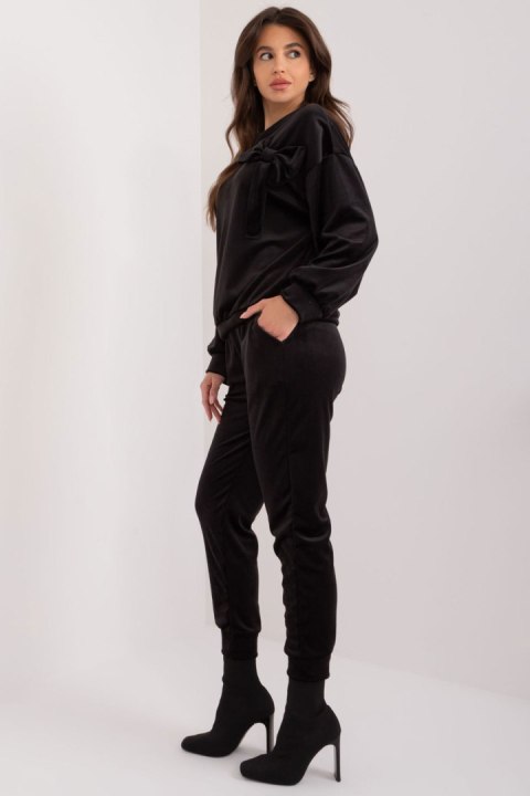 Spodnie Komplet Model DHJ-KMPL-8870.59 Black - Italy Moda Spodnie Komplet Model DHJ-KMPL-8870.59 Black - Italy Moda