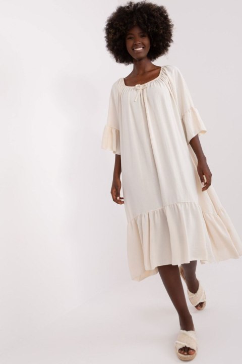 Sukienka Model DHJ-SK-6057.93 Light Beige - Italy Moda Sukienka Model DHJ-SK-6057.93 Light Beige - Italy Moda