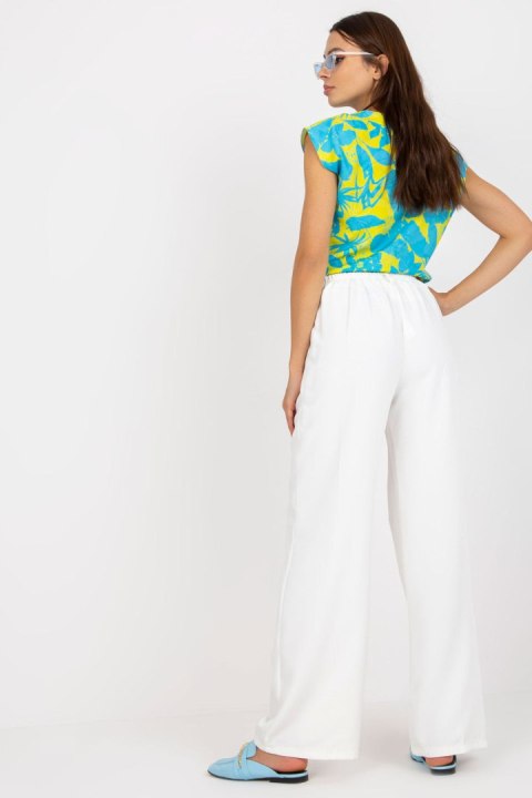Spodnie Damskie Model DHJ-SP-15679.01X White - Italy Moda Spodnie Damskie Model DHJ-SP-15679.01X White - Italy Moda