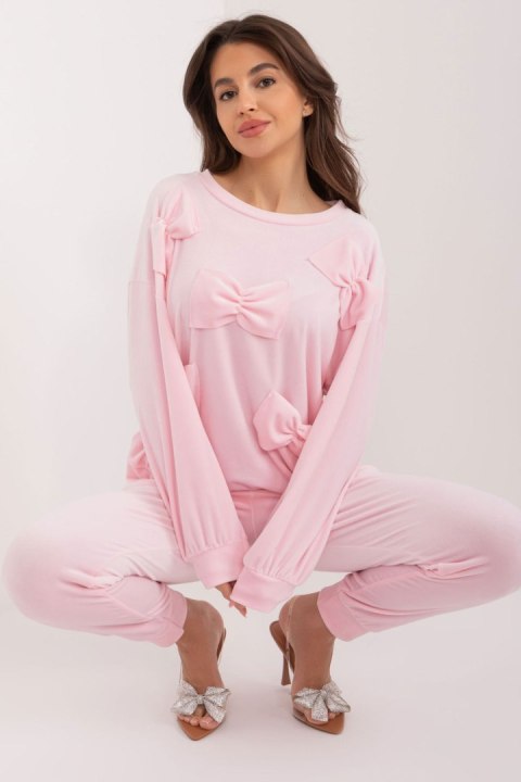 Spodnie Komplet Model DHJ-KMPL-8850.68 Light Pink - Italy Moda Spodnie Komplet Model DHJ-KMPL-8850.68 Light Pink - Italy Moda