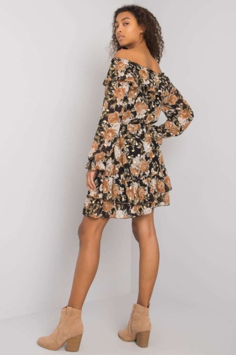 Sukienka Model DHJ-SK-15015-2.73P Black/Beige - Italy Moda Sukienka Model DHJ-SK-15015-2.73P Black/Beige - Italy Moda