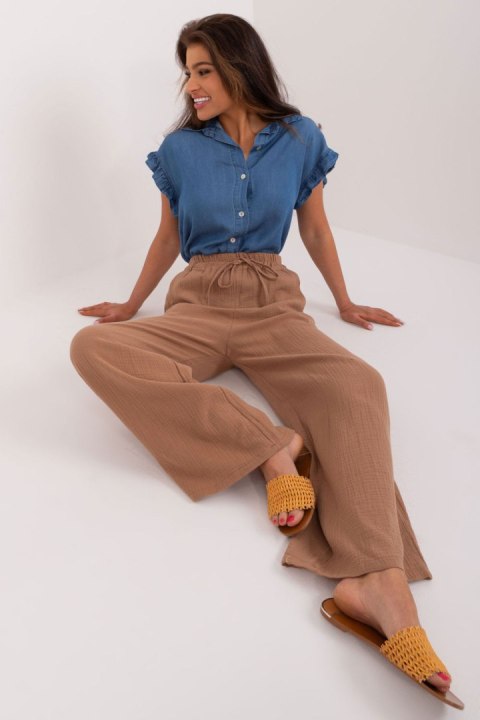Spodnie Damskie Model DHJ-SP-8229.90 Light Brown - Italy Moda Spodnie Damskie Model DHJ-SP-8229.90 Light Brown - Italy Moda