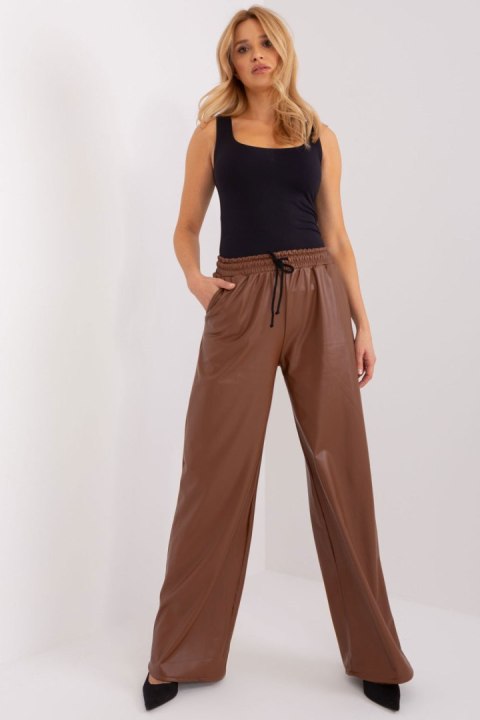 Spodnie Damskie Model LK-SP-509453.47 Brown - Lakerta Spodnie Damskie Model LK-SP-509453.47 Brown - Lakerta