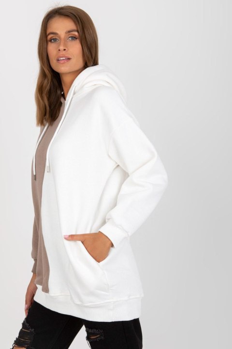 Bluza Damska Model RV-BL-8233.32X White/Beige - Rue Paris Bluza Damska Model RV-BL-8233.32X White/Beige - Rue Paris