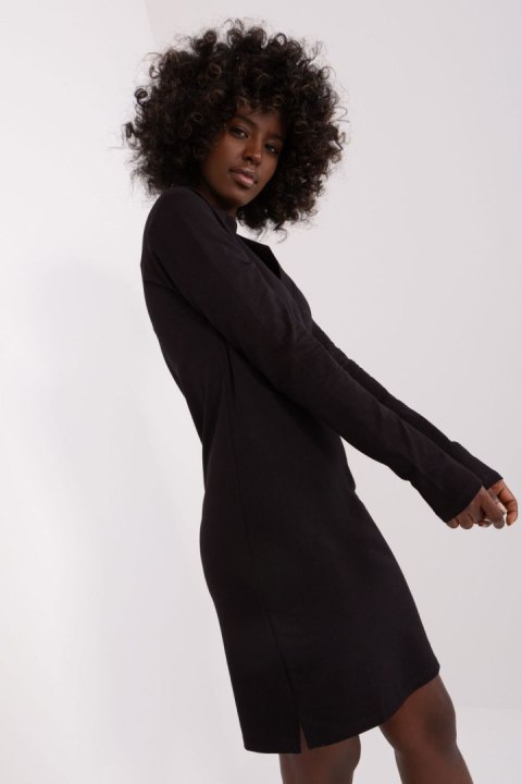 Sukienka Model RV-SK-8068.60P Black - Rue Paris Sukienka Model RV-SK-8068.60P Black - Rue Paris