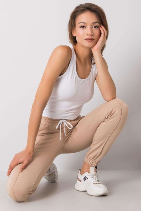 Spodnie Komplet Model HG-KMPL-5382.21 Beige - Rue Paris Spodnie Komplet Model HG-KMPL-5382.21 Beige - Rue Paris