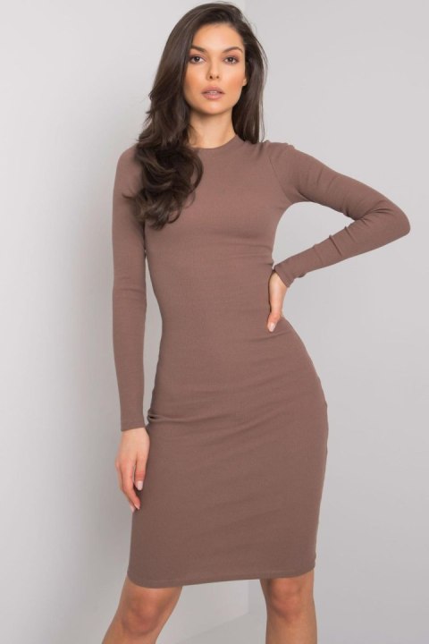 Sukienka Model RV-SK-5131.18P Brown - Rue Paris Sukienka Model RV-SK-5131.18P Brown - Rue Paris
