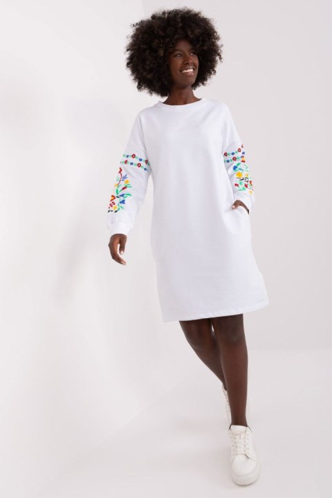 Sukienka Model RV-SK-8979.94P White - Rue Paris Sukienka Model RV-SK-8979.94P White - Rue Paris