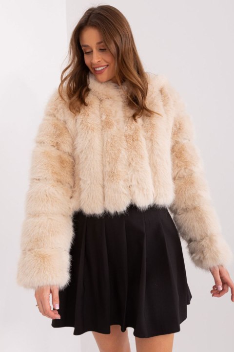 Kurtka Damska Model AT-KR-2378.96P Beige - AT Kurtka Damska Model AT-KR-2378.96P Beige - AT