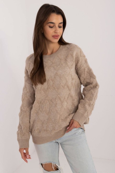 Sweter Damski Model AT-SW-2361.61 Beige - AT Sweter Damski Model AT-SW-2361.61 Beige - AT