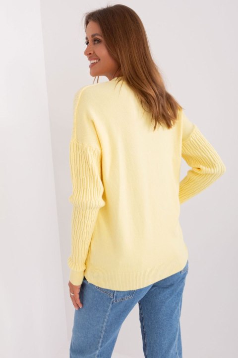 Sweter Damski Model AT-SW-2338.14P Light Yellow - AT Sweter Damski Model AT-SW-2338.14P Light Yellow - AT