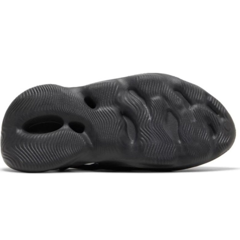 Klapki Adidas Yeezy Foam Runner Czarny - HP8739 Klapki Adidas Yeezy Foam Runner Czarny - HP8739