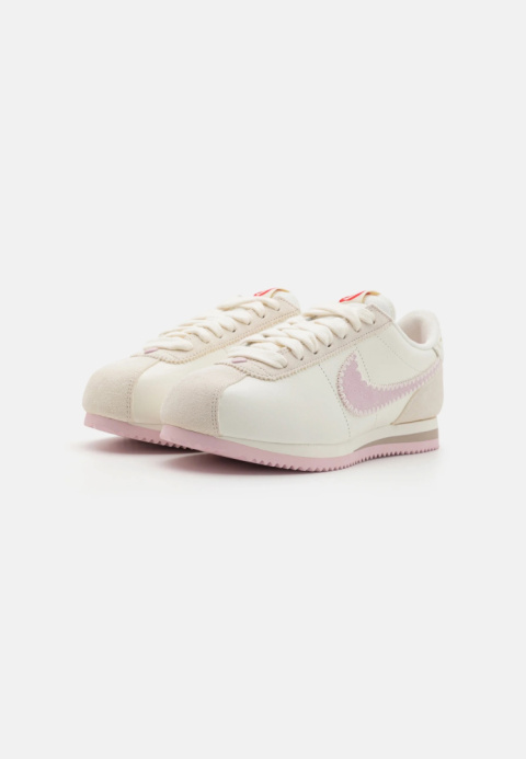 Buty Nike Cortez Białe Valentine's Day - HV6012-161 Buty Nike Cortez Białe Valentine's Day - HV6012-161