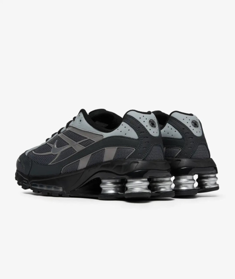 Buty Nike Shox R4 Szare - IB4470-099 Buty Nike Shox R4 Szare - IB4470-099