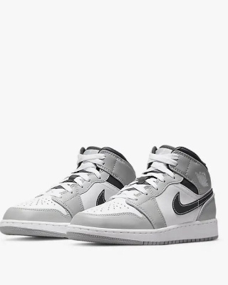 Buty Air Jordan 1 Mid "Light Smoke Grey" - 554724-078