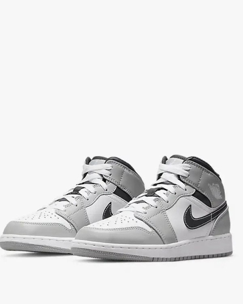Buty Air Jordan 1 Mid "Light Smoke Grey" - 554724-078 Buty Air Jordan 1 Mid "Light Smoke Grey" - 554724-078