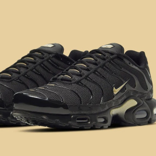 Buty NIKE Air Max Plus TN - Czarny, złoty - Black Metalic Gold DC4118-001