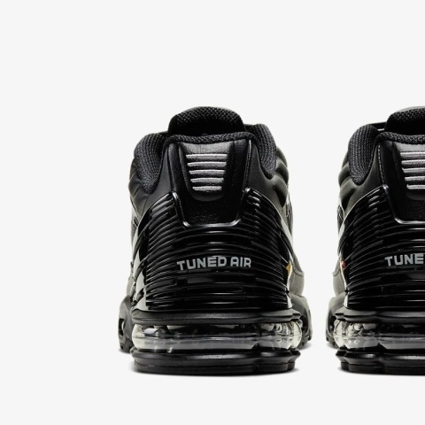 Buty Nike Air Max Plus TN III - Czarne Black & Wolf Grey CJ9684-002 Buty Nike Air Max Plus TN III - Czarne Black & Wolf Grey CJ9684-002