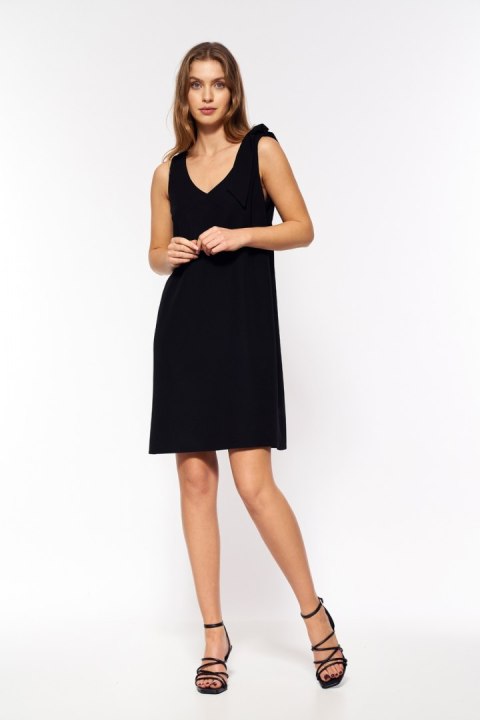 Czarna sukienka z szarfą S198 Black - Nife Czarna sukienka z szarfą S198 Black - Nife